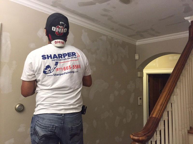 hire a professional interior painter this holiday season